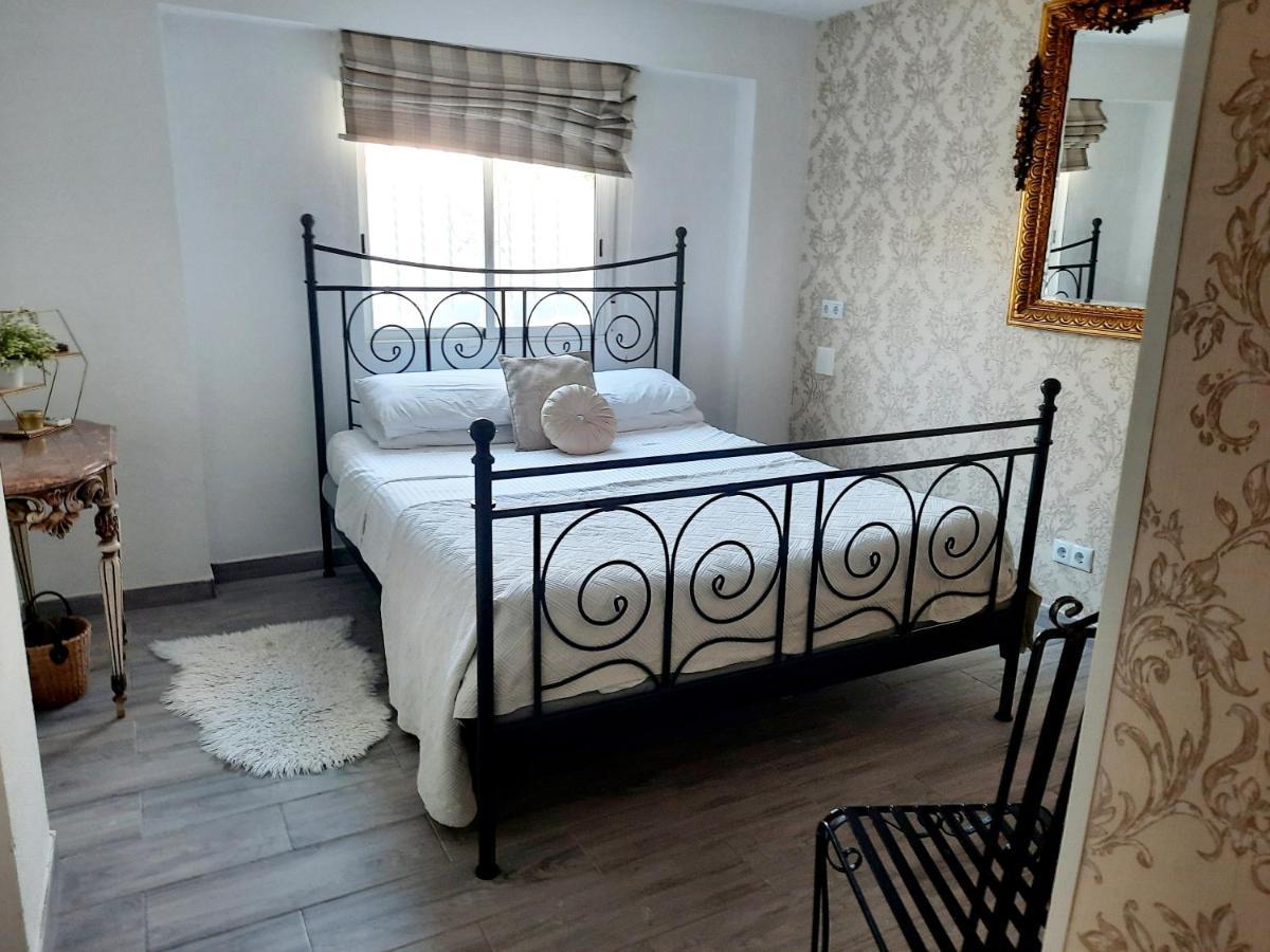 Fabulous Detached Large Villa 5 Bedrooms 3 Bathrooms Backing Onto Villamartin Golf Course Zewnętrze zdjęcie