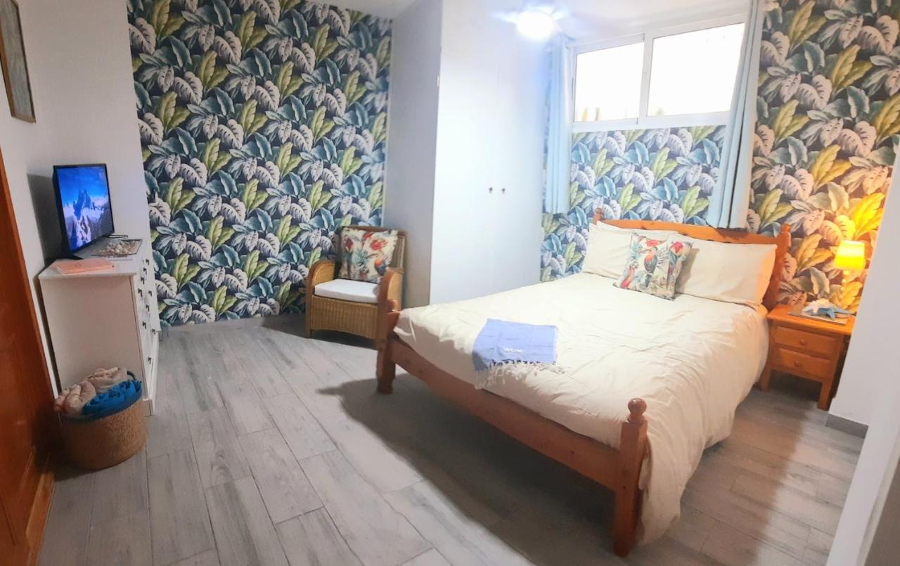 Fabulous Detached Large Villa 5 Bedrooms 3 Bathrooms Backing Onto Villamartin Golf Course Zewnętrze zdjęcie