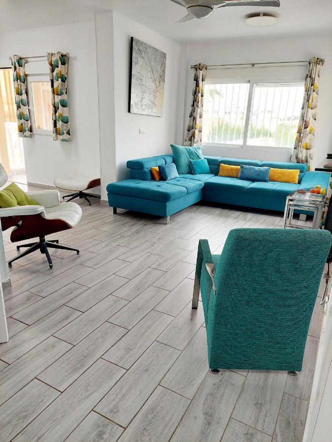 Fabulous Detached Large Villa 5 Bedrooms 3 Bathrooms Backing Onto Villamartin Golf Course Zewnętrze zdjęcie